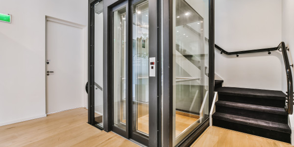 Diseño y Desarrollo de Proyectos en Barcelona · Instalación de Ascensor